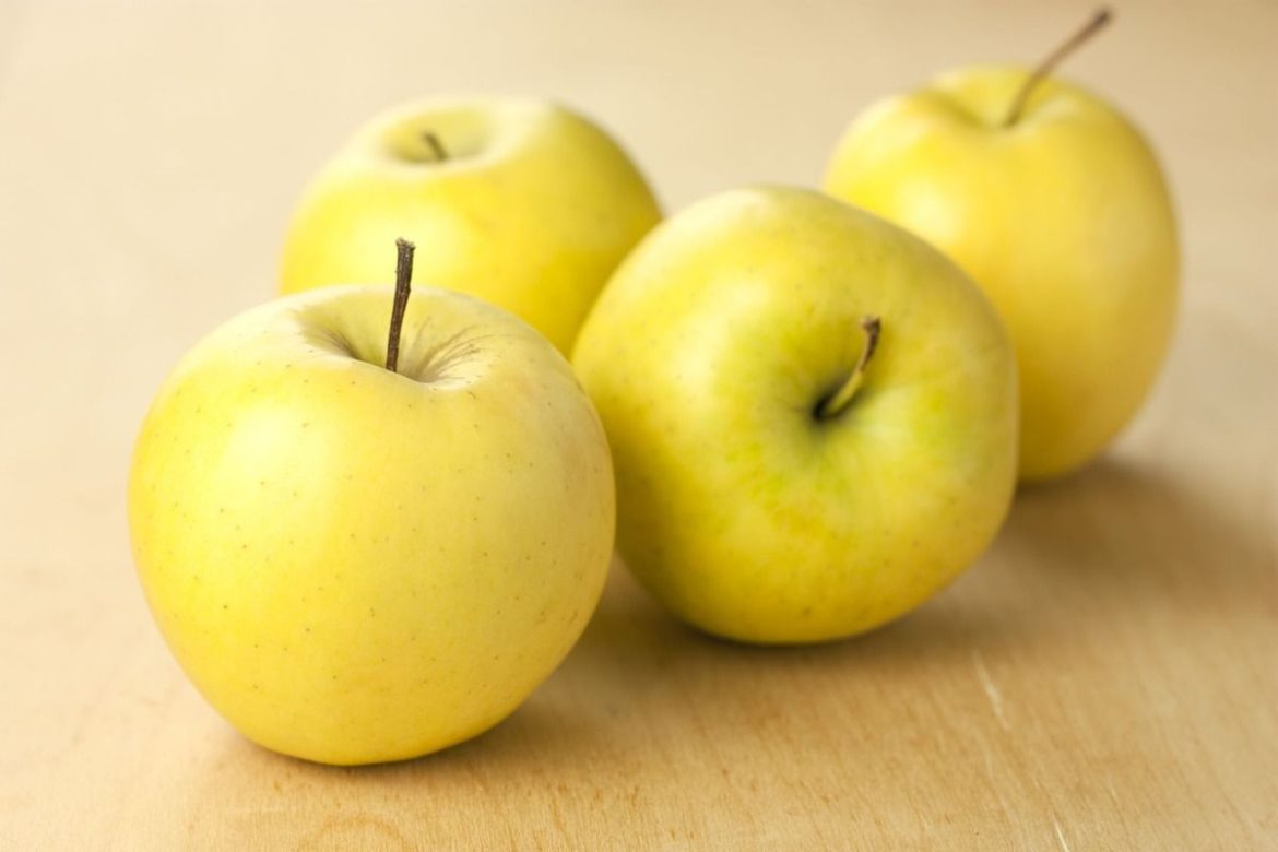 How much fiber in a yellow apple